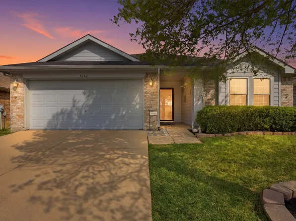 5762 Firethorn Ln, Dallas, TX 75249