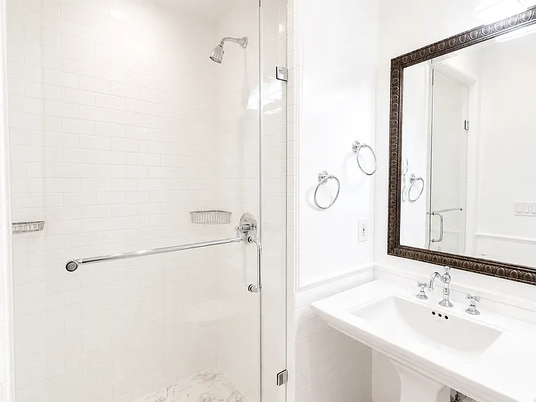 43 W 64th St #Penthouse 9d — Photo 8