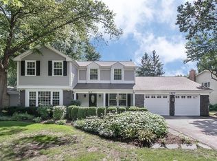 1412 Heatherton Dr, Naperville, IL 60563
