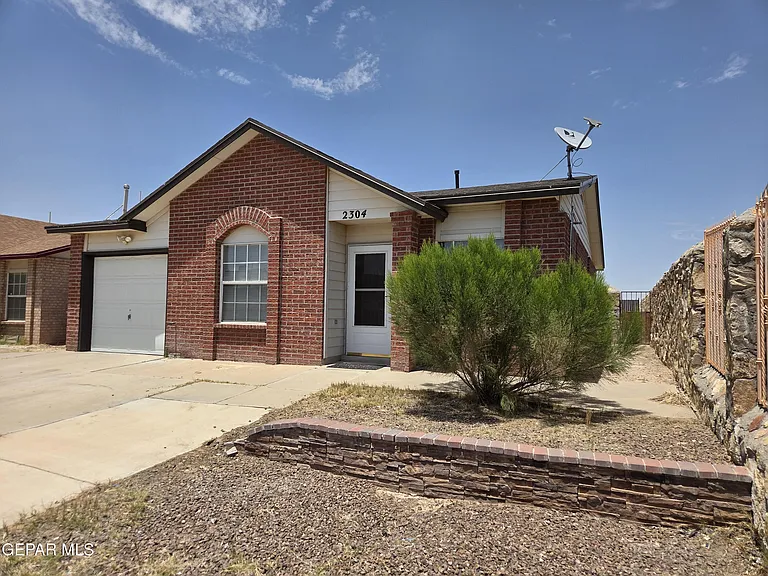 2304 Tierra Serena Rd — Photo 3