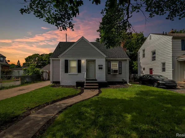 424 Chandler St, Flint, MI 48503