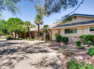 4240 Woodcrest Rd, Las Vegas, NV 89121