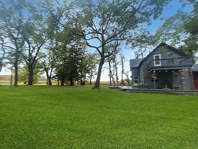 1st image of 1941 190th Avenue
