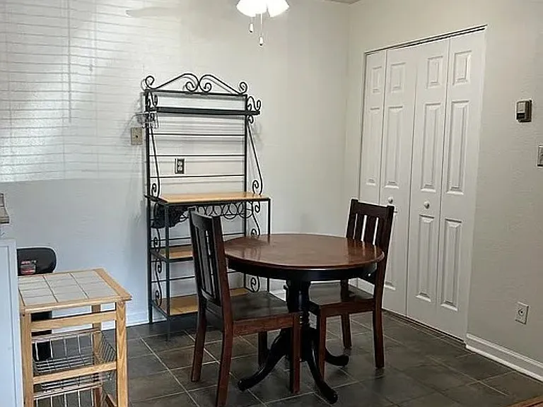 850 W Moorhead Cir #1D — Photo 5