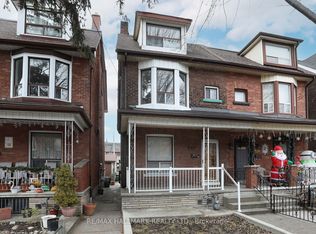 132 Grace St, Toronto, ON M6J 2S2