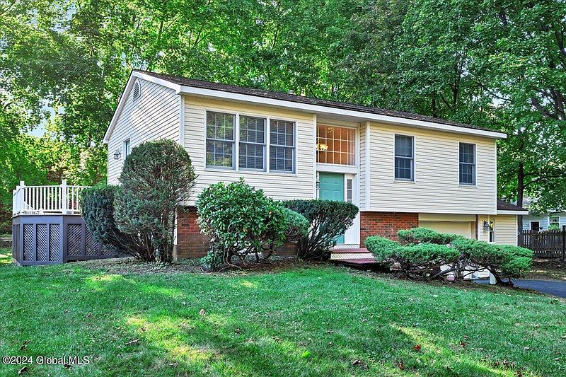 2nd image of 55 Berkshire Drive
