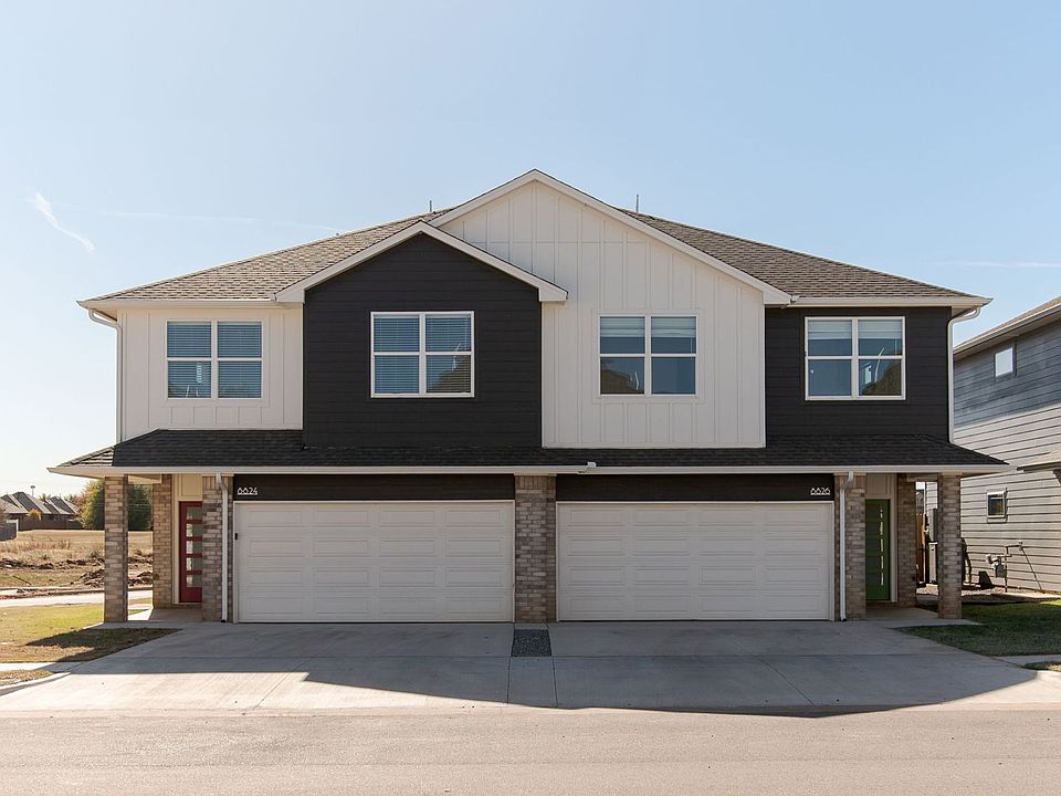 1st image of 8901 NW 109th Ln