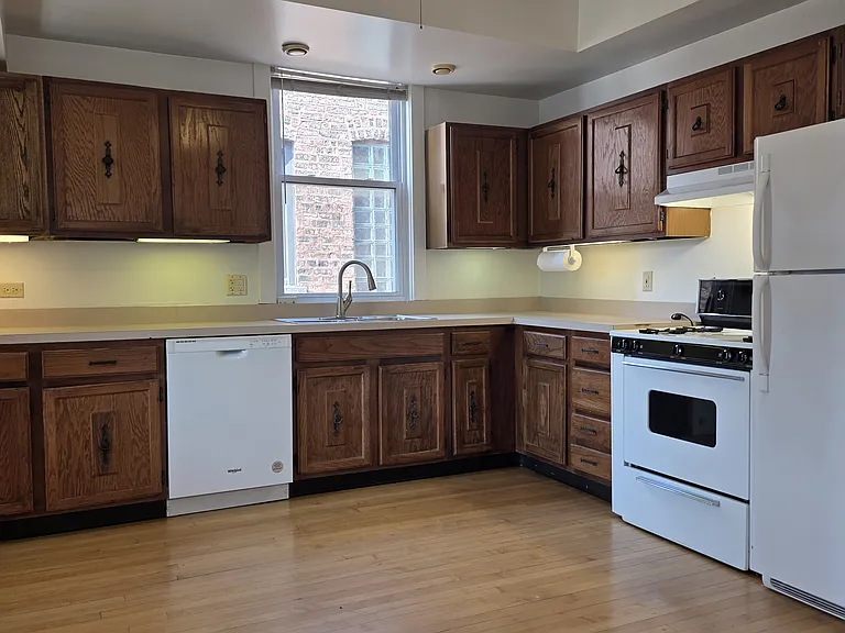 4236 N Wolcott Ave #2 — Photo 9