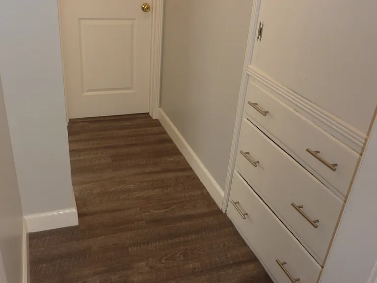 7730 S Comstock Ave #C — Photo 12