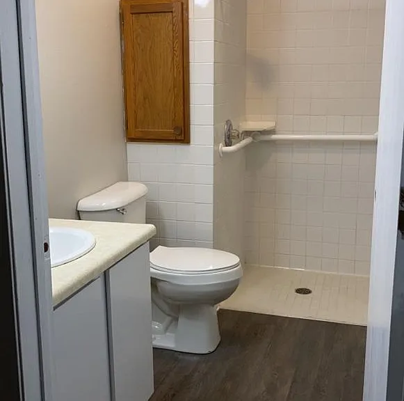 204 E Main St — Photo 1
