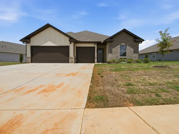 128 Stockholm Ln, Huntsville, AL 35811