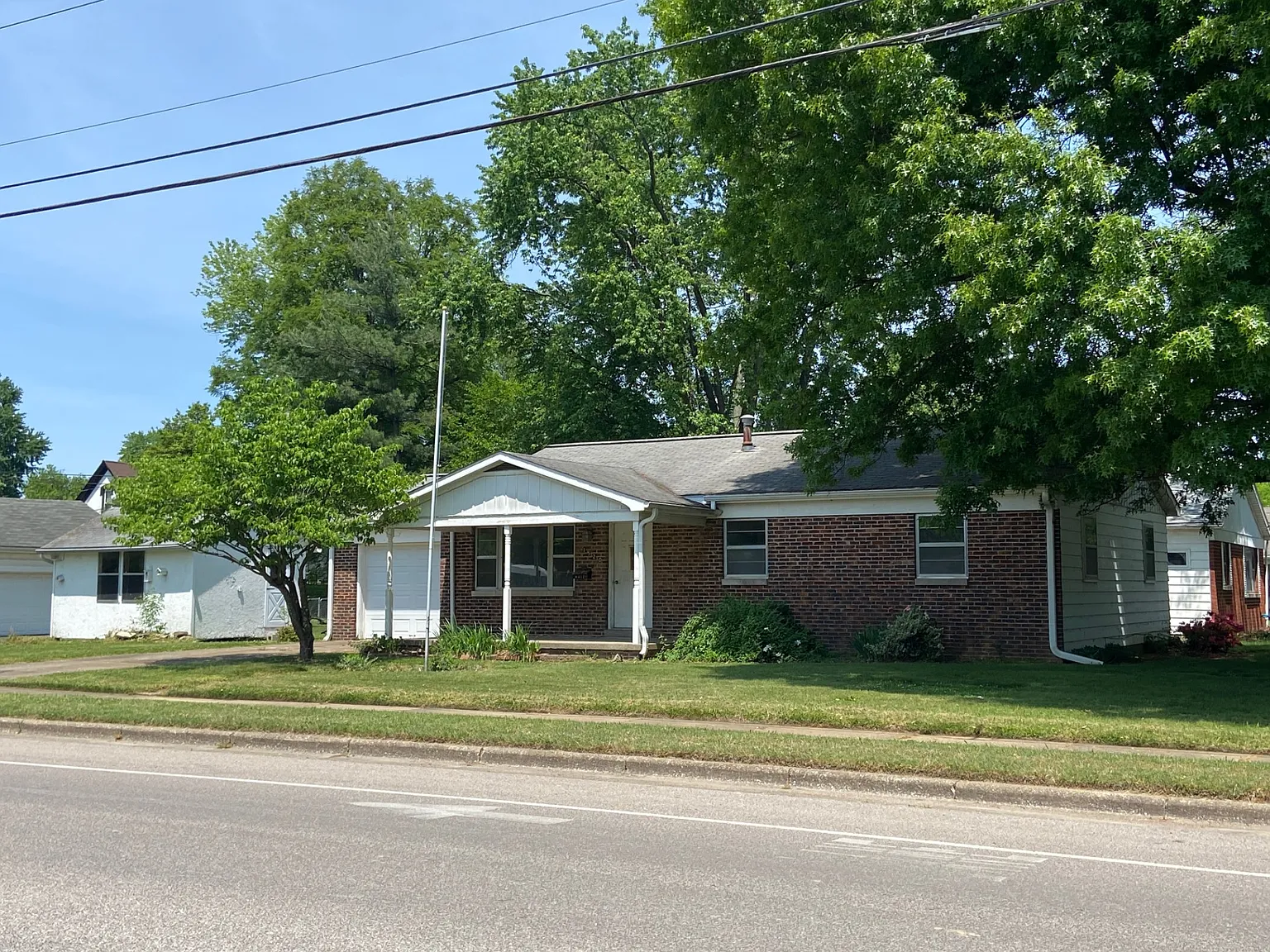 1520 Pestalozzi St photo 1