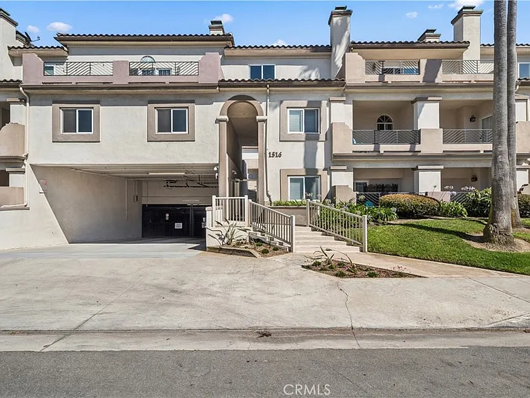 1516 Pacific Coast Hwy #304 — Photo 19