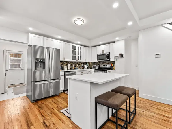 519 East 85th Street image 5 of 12