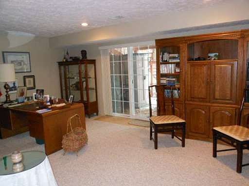 3rd image of 5576 Millbrook Dr