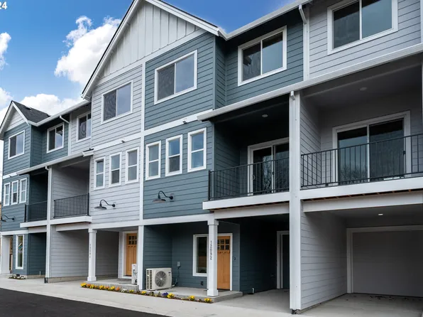 12094 SE Harold St #2, Portland, OR 97266