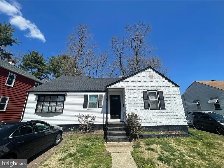 407 W High St — Photo 14