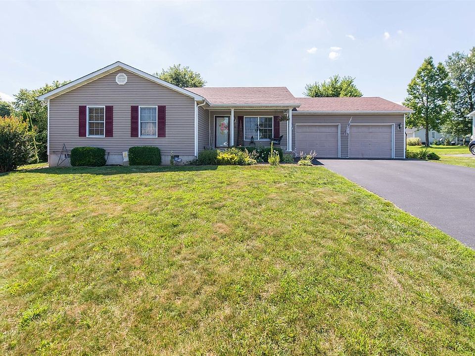 1st image of 133 Stone Creek Dr