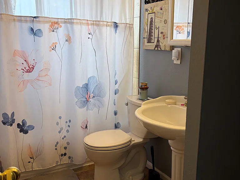 2236 Fernwood Dr — Photo 9