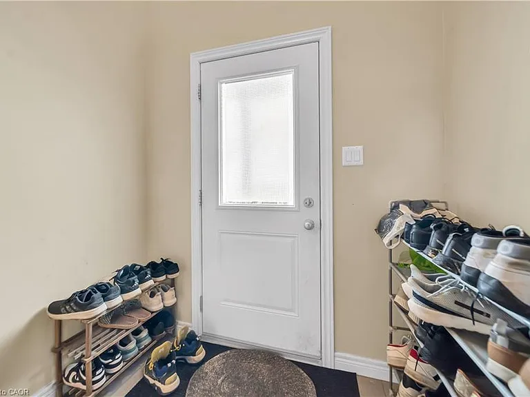 70 Willowrun Dr #G2 — Photo 5