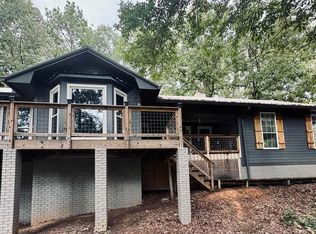 77 Fulton Cir, Sylacauga, AL 35150