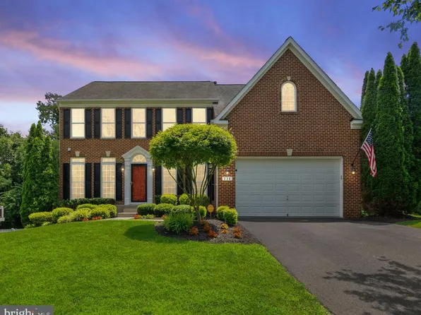 236 Preston Dr, Warrenton, VA 20186