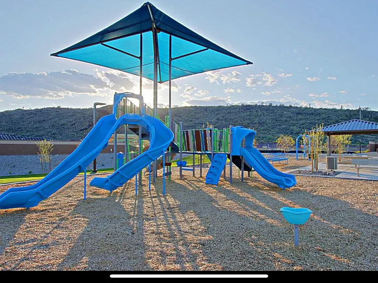 3263 W Peak View Rd — Photo 16