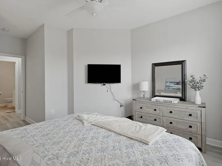 240 Woodlands Way #17 — Photo 15