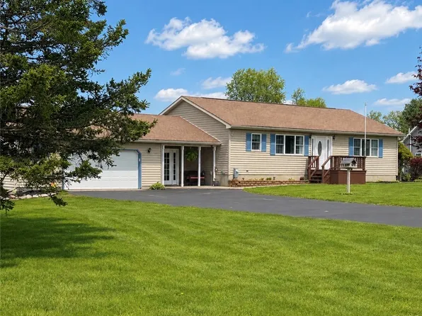198 Edwards Rd, Lacona, NY 13083