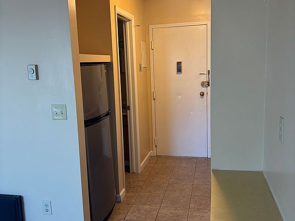 3rd image of 106-122 Polk St #16