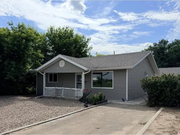 310 McKenzie STREET N, Outlook, SK S0L 2N0