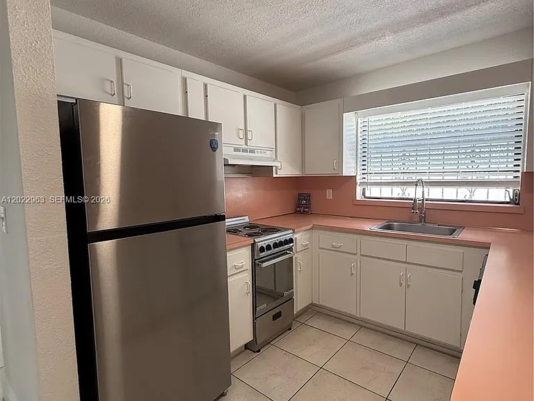 1046 NW 33rd Ave #BACK — Photo 14