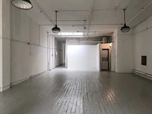 Rented by Meisel Real Estate | media 16