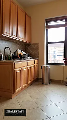 Rented by ZealEstate Group Inc | media 45