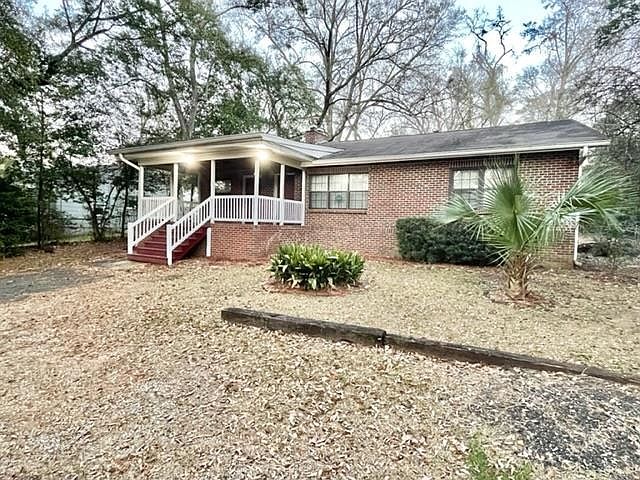 1st image of 229 Columbia Dr #1