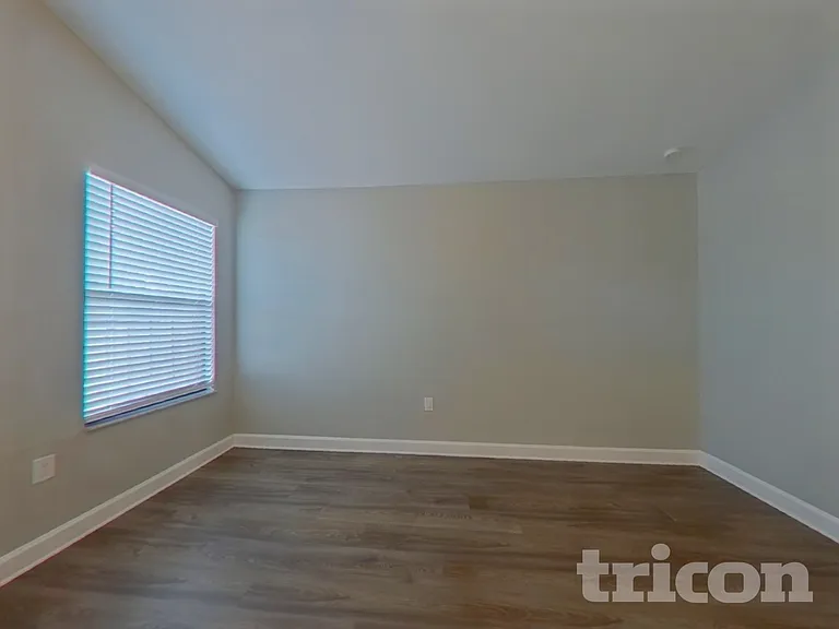 664 Channing Dr — Photo 6