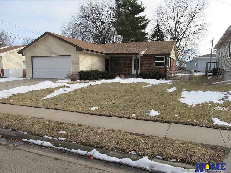 1st image of 5011 Woodland Ave