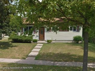 3401 Berwick Dr, Lansing, MI 48911