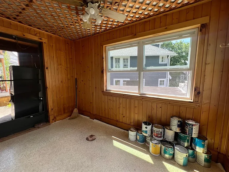 638 Huron Ave — Photo 17