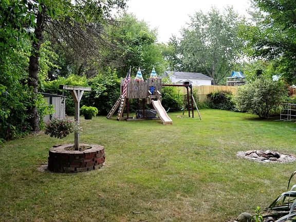 3rd image of 2534 Cumberland St