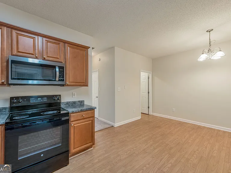 4870 W Park Cir — Photo 8