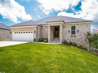 137 Summit Valley Cir, Maumelle, AR 72113