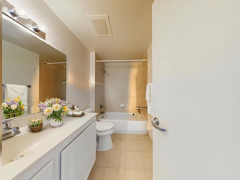 355 I St SW #626 — Photo 5