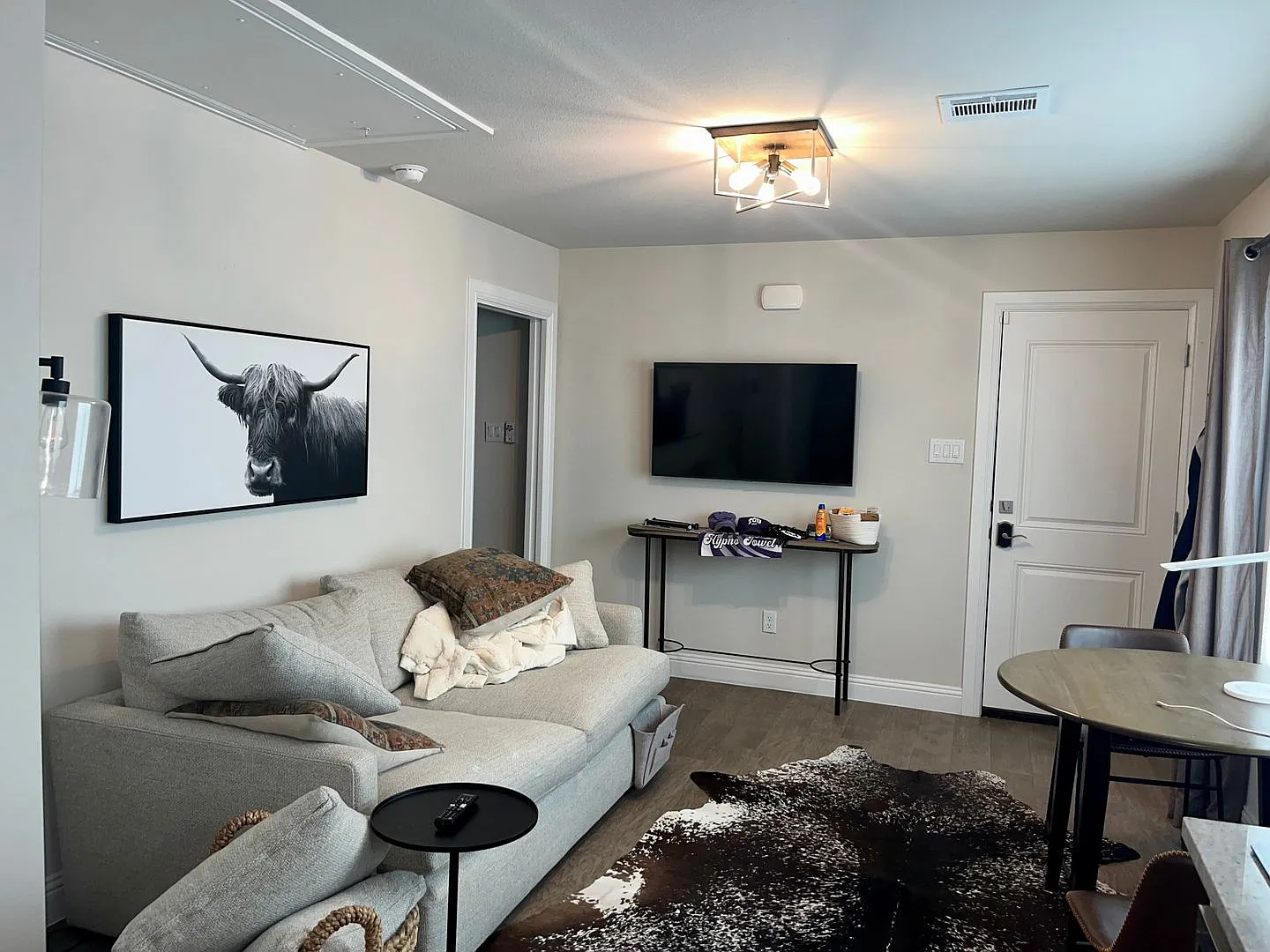 TCU - 2901 Livingston Garage Apartment — Photo 3