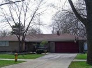 2524 N Poplar St, Waukegan, IL 60087