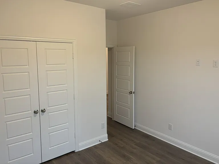 1st Guest bedroom