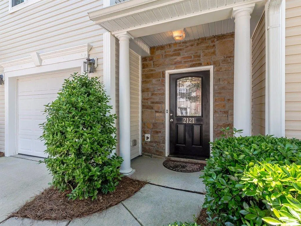 2 bed, 2.5 bath, 1514 sqft, $1,995 — Photo 3