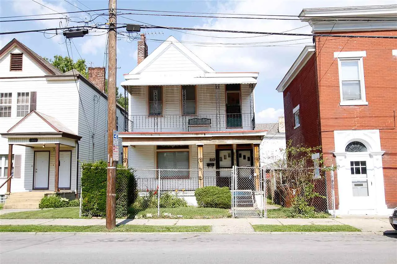 1824 Greenup St photo 1