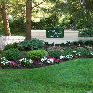 28 Richmond Blvd S #1B, Ronkonkoma, NY, 11779