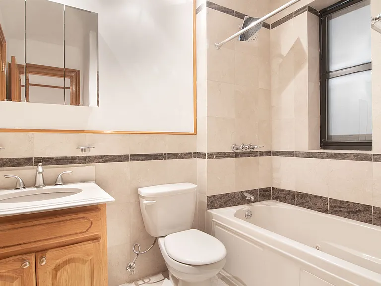 150 W 58th St #3B — Photo 10